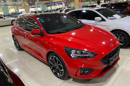 文山二手福特福克斯 2020款 两厢 EcoBoost 180 手自一体 ST Line